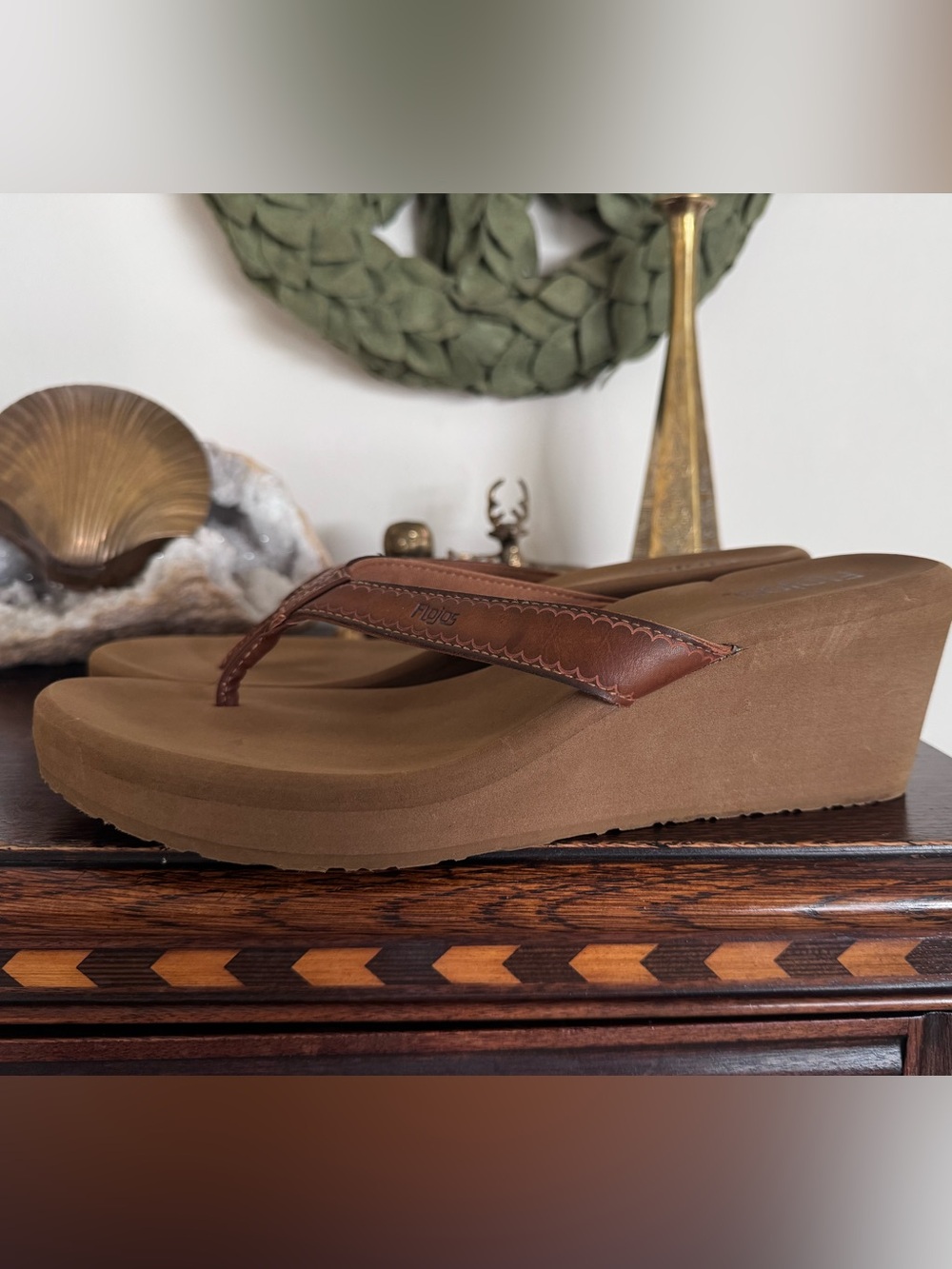 Flojos Heel Flip flops 11 brown chestnut leather platform sandals